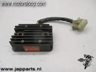 Kawasaki KZ750N Spanningsregelaar