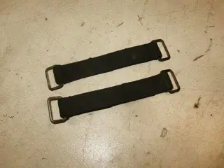 Kawasaki LTD440 Bandjes onder zadel per stuk