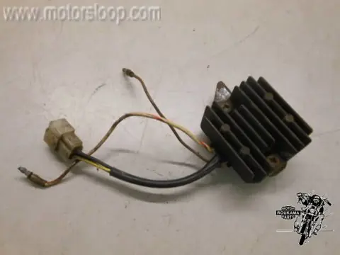 Kawasaki LTD440 Spanningsregelaar