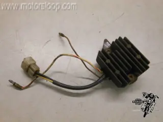 Kawasaki LTD440 Spanningsregelaar