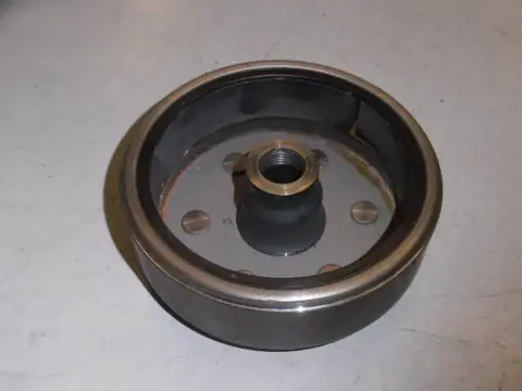 Kawasaki LTD550(KZ550F) Vliegwiel 21050-1019
