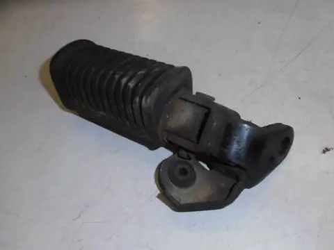 Kawasaki LTD550(KZ550F) Voetstep links voor 34003-1149 & 34028-1