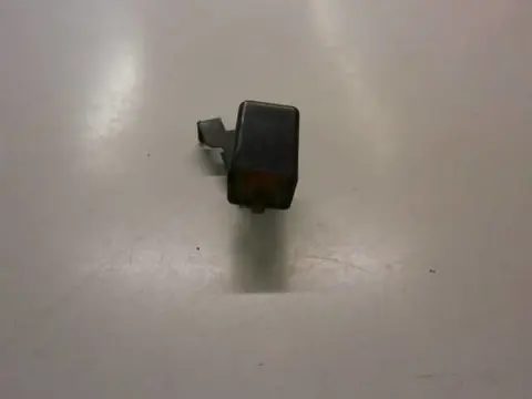 Kawasaki ZZR1100D Knipperlicht relais