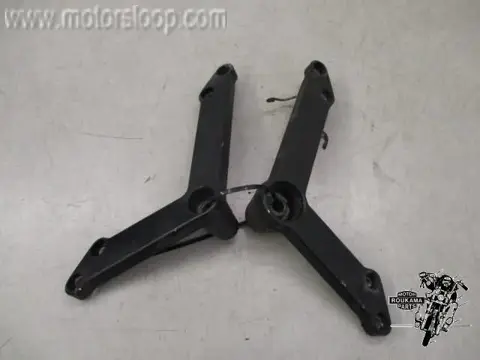 Suzuki DL650(B1111) Frame beugels