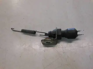 Suzuki GSX-R750(GR77A) Remlichtschakelaar achter