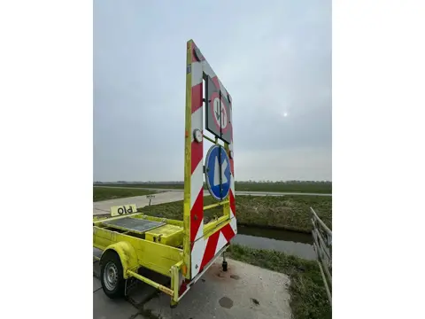 wegmarkering aanhanger
