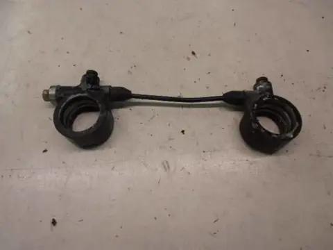 Suzuki GSX1100E Verbinding voorvorpoten 51431-49200-291 & 51432-