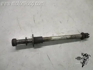 Suzuki GSX1100E Voorwiel as