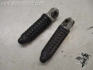 Suzuki GSX400F(GK74A) voetsteps achter