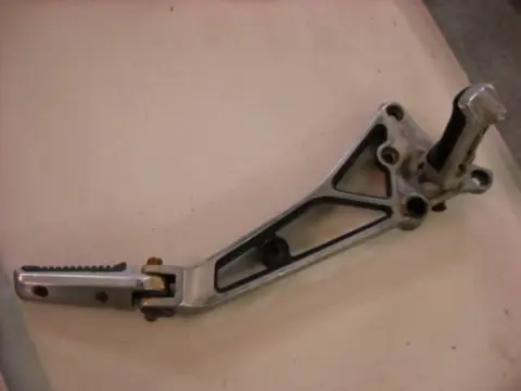 Suzuki GSX400FWS Schetsplaat Rechts met steps