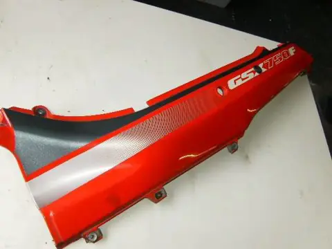 Suzuki GSX750F Zijkap Links Rood