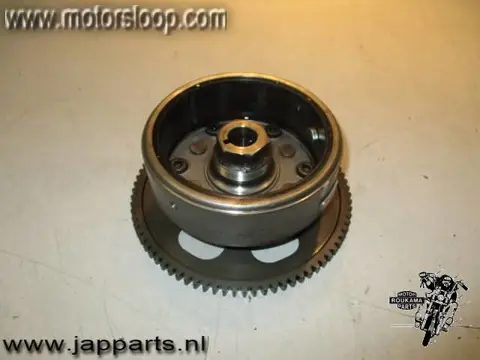 Suzuki VX800 Vliegwiel