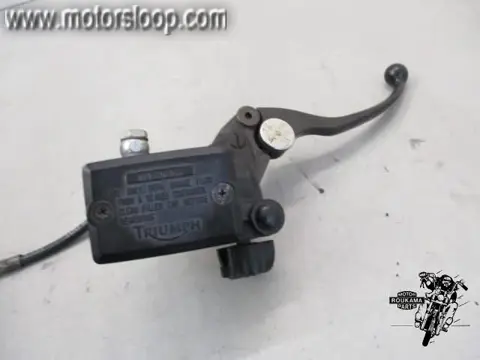 Triumph Sprint 900(T300A) Rempomp voor