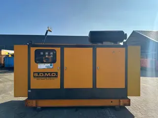 Cummins SDMO Stamford 160 kVA noodstroom generatorset ex Emergency