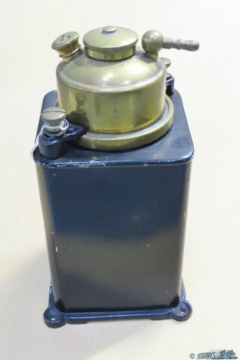 carbide generator