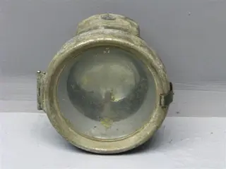 #11 Lucas acetylene lamp