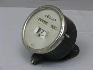 #04 Stewart speedometer