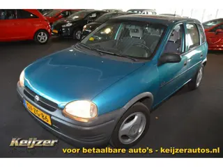 Opel Corsa 1.4Si GLS Nieuwstaat!!