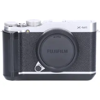Tweedehands Fujifilm Finepix X-M1 Zilver - Body CM0794