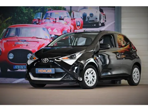 Toyota Aygo 1.0 VVT-i x-play limited FACELIFT (bj 2019)