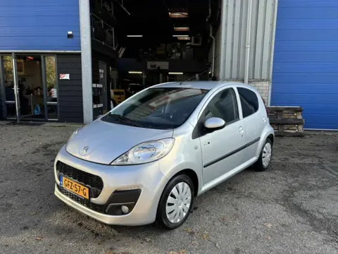 Peugeot 107 1.0 Urban Light Accent airco