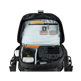 LowePro Nova 180 AW II Zwart
