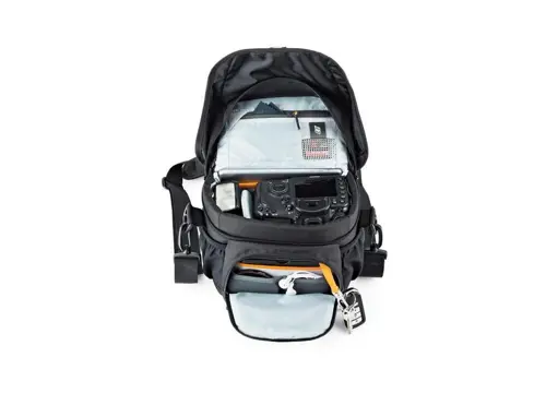 LowePro Nova 160 AW II Zwart