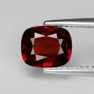 *No-Reserve* - Intens oranjerood Spinel - 1.54 ct