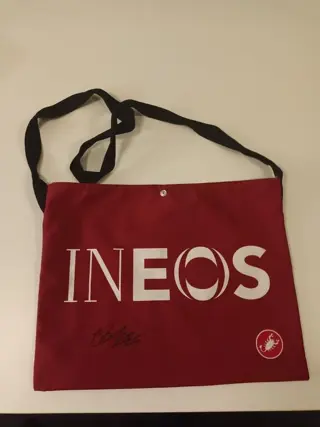 Team Ineos - Wielrennen - Egan Bernal - 2022 - Mussette