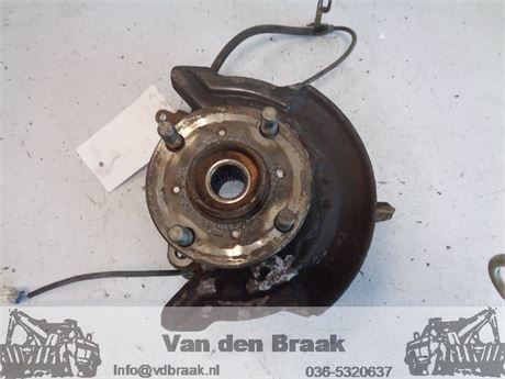 Daihatsu Sirion 1.0 12V 2005-2013 Fusee links voor