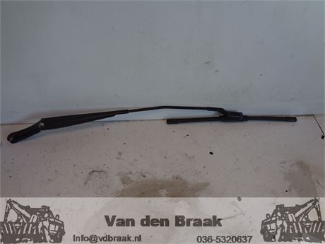 Volkswagen Polo 2009-2014 Ruitenwisserarm links voorzijde