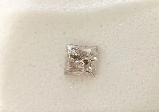 Diamant - 0.43 ct - Prinses - K, Faint Brown - P1, No