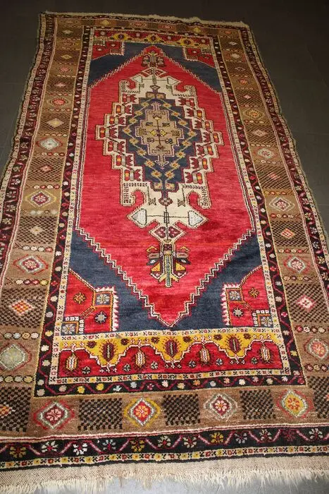 Alter Taspinar - Tapijt - 260 cm - 136 cm