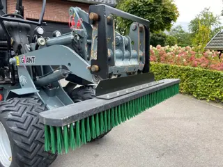 Giant Inveegbezem Giant , Weidemann, Enz. (bj 2024)