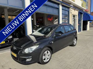 Hyundai I30 CW 1.4i Blue Dynamic 2 SLEUTELS+NATIONALE AUTOPAS .