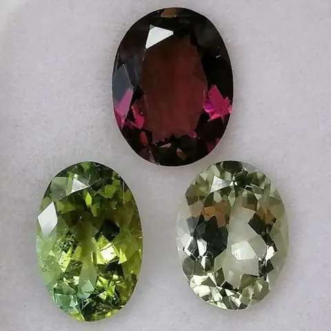 3 pcsGroene Toermalijn - Roze - 4.36 ct