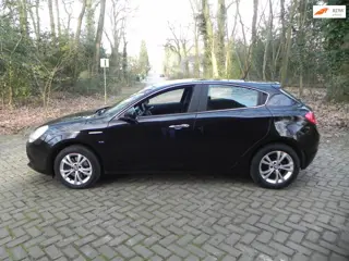 Alfa Romeo Giulietta 1.4 T Distinctive Lusso