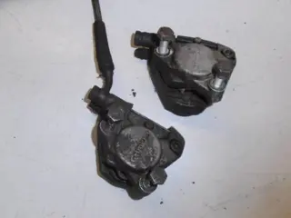 Benelli Adiva 150 Remklauw voor(per stuk)