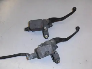 Benelli Adiva 150 Rempomp rechts(per stuk)