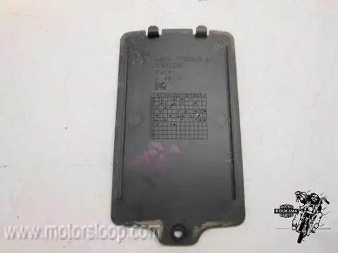 BMW F700GS(E8GS) Afdekkap achter 46627702457
