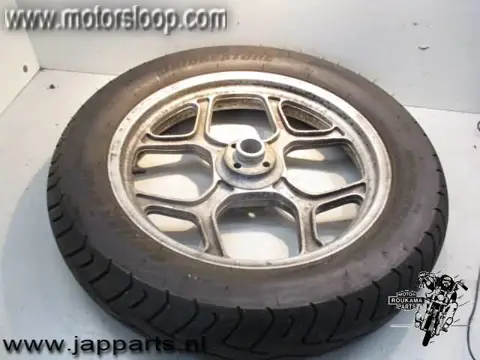 BMW K100LT Achterwiel