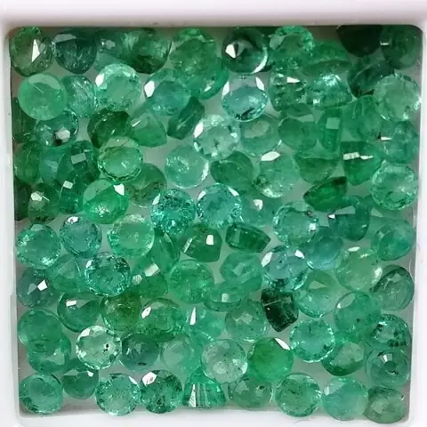 100 pcsSmaragd - 8.24 ct