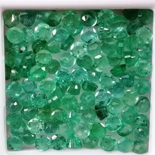 100 pcsSmaragd - 8.24 ct