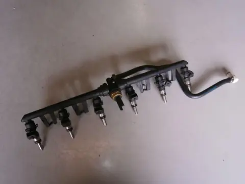 BMW K1600GT(K48) Injectoren met fuelrail en sensor