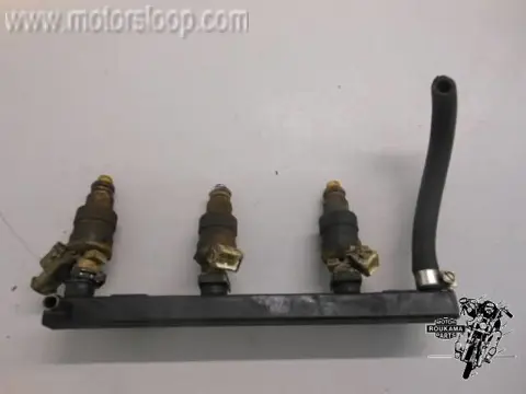 BMW K75C(K569) Fuelrail met injectors 13531460607