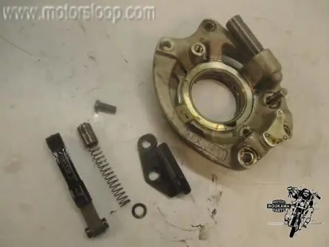 BMW R45 Nokkenaskettingspanner en krukashouder
