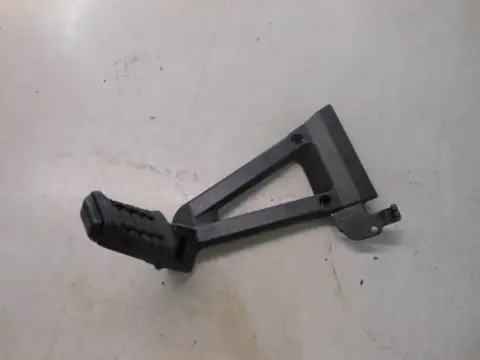 Cagiva River 500 Schetsplaat met step links achter