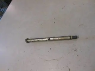 Cagiva River 500 Voorwiel as