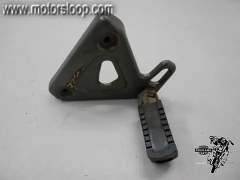 Cagiva W16 600 (2G) Voetstep met houder links achter