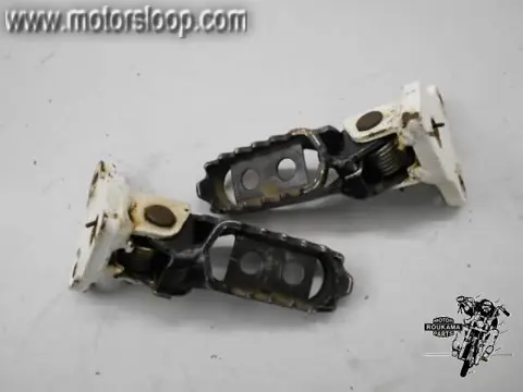 Cagiva W16 600 (2G) Voetsteps voor